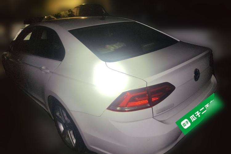 Used Volkswagen Lamando 2015 330TSI DSG Comfort Edition Rear Left 45 Deg