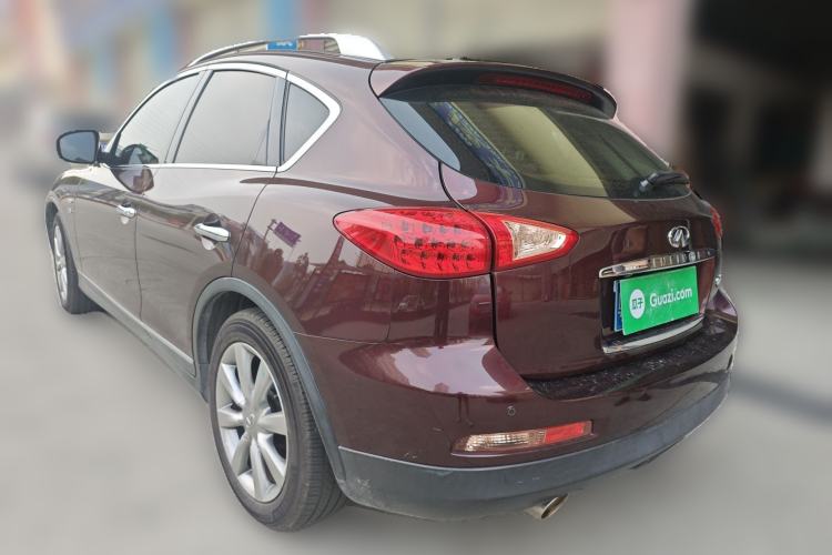 Used Infiniti QX50 2013 2.5L Two-Wheel-Drive Elegant Edition
