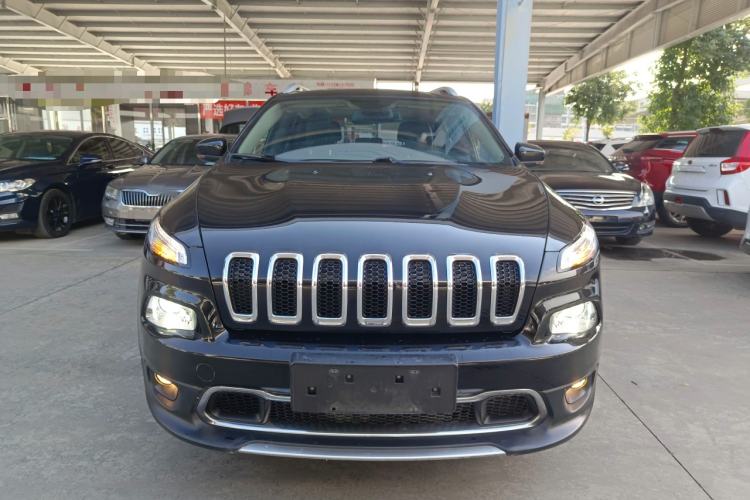 Used Jeep Cherokee 2017 2.0L Superior Edition