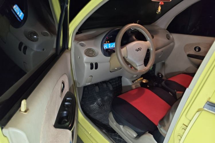 Used Chery QQ3 2012 Stylish Edition 1.0L Manual Start-Up Model Driver Seat