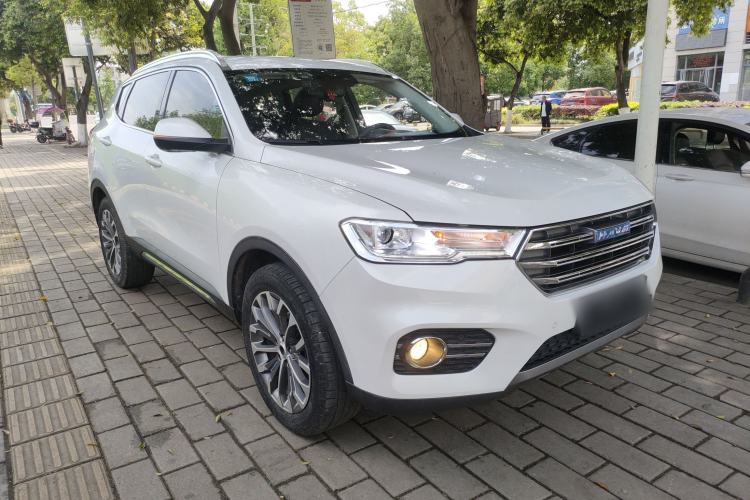 Used Haval H6 2017 Blue Label 1.5T Automatic Two-Wheel Drive ZhiShang Model Front Right 45 Deg
