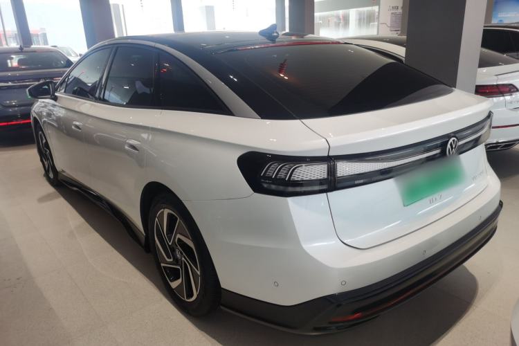 Used Volkswagen ID.7 VIZZION 2024 PRO Model Rear Left 45 Deg