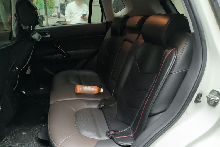 Used GAC Trumpchi GS4 2017 235T Automatic Two-Wheel Drive Luxury Smart Connectivity Version Left Rear Seat