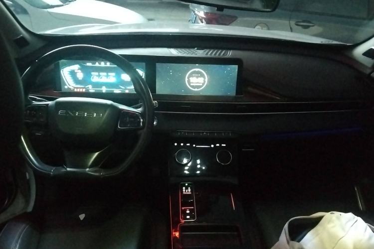 Used EXEED Zhuifeng 2020 Chasing the Waves Edition 1.5T CVT Xingrui Version Center Console