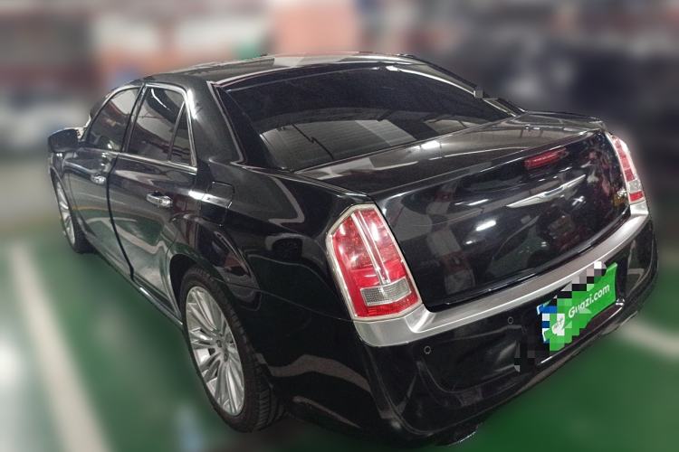 Used Chrysler 300C 2013 3.6L Premium Edition