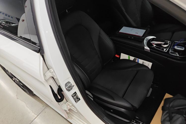 Used Mercedes-Benz C-Class 2018 C 200 Sport Edition Right Front Seat