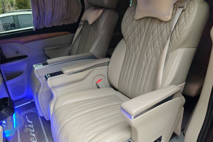 Used Buick GL8 2018 ES 28T Comfort Model China VI Standard
