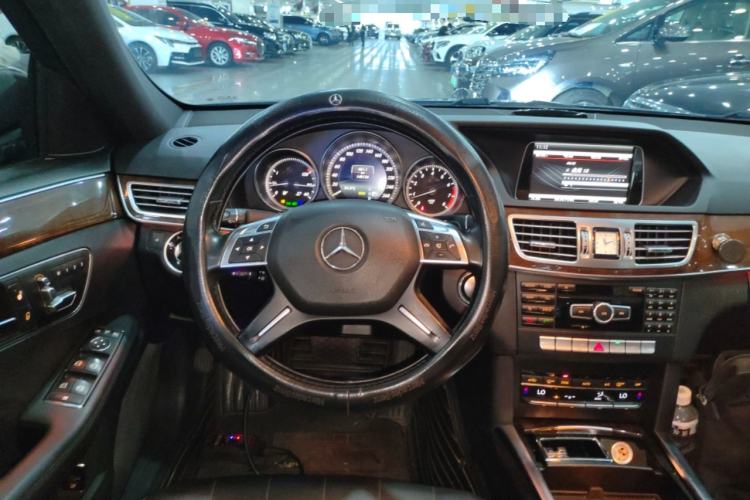 Used Mercedes-Benz E-Class 2015 E 200 L
