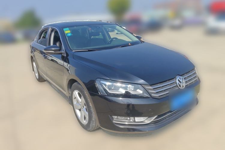 Used Volkswagen Passat 2011 1.8TSI DSG Prestige Edition Front Right 45 Deg