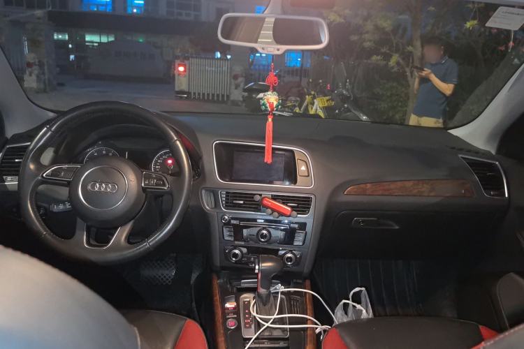 Used Audi Q5 2018 Collector's Edition 40 TFSI Technology Model
