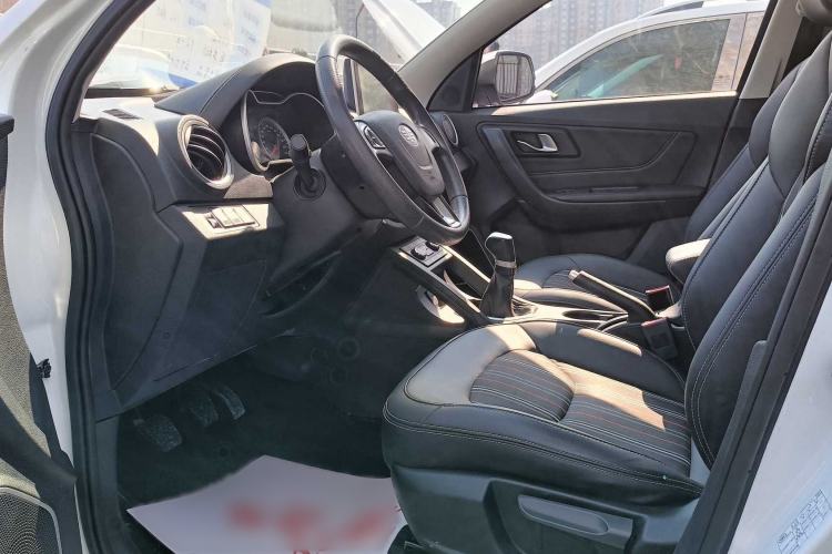 Used Bestune X40 2017 1.6L Manual Luxury Edition Interior 1