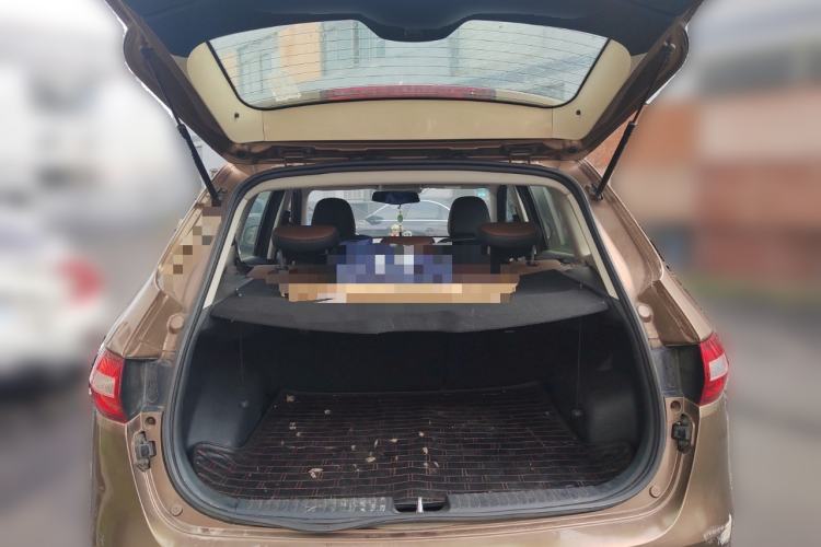 Used FAW Senya R7 2017 1.6L Manual Luxury Model
