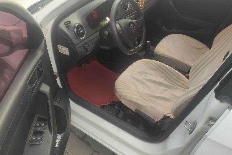 Used Volkswagen Jetta 2017 1.4L Manual Fashion Edition