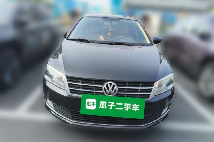 Used Volkswagen Lavida 2013 Restyled Classic 1.6L Manual Comfort Edition Front