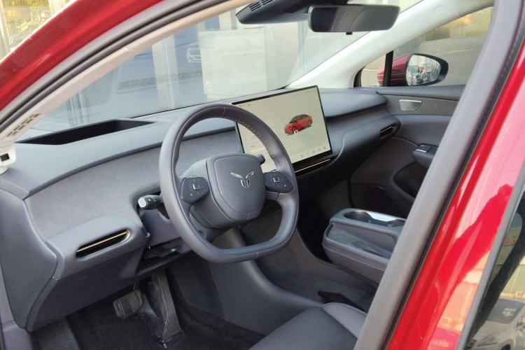 Used Hongqi Tiangong 05 2025 550 Smart Selection Interior 2