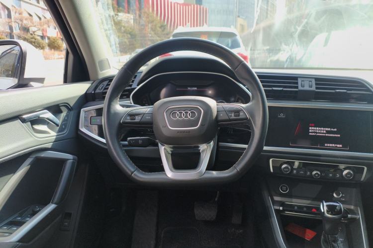 Used Audi Q3 2022 35 TFSI Fashion Dynamic Model
