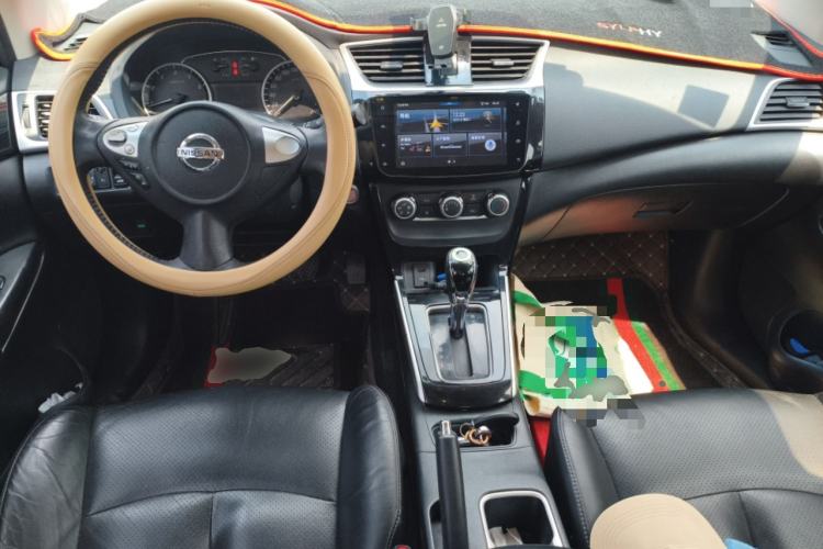 Used Nissan Sylphy 2018 1.6XV CVT Deluxe Edition Center Console