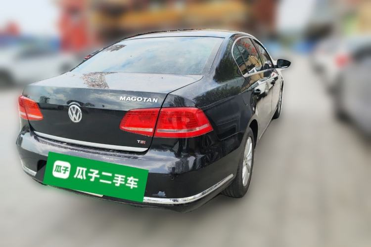 Used Volkswagen Magotan 2015 1.8TSI Luxury Model Rear Right 45 Deg