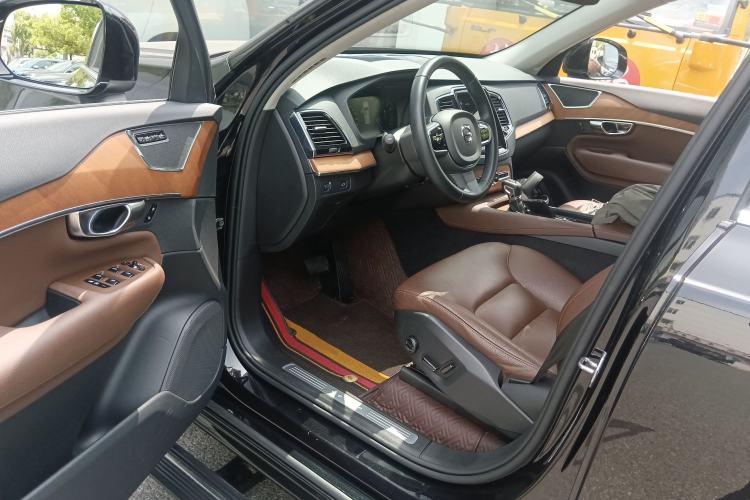 Used Volvo XC90 2020 Facelifted T6 Zhiyi Luxury 7-Seater
