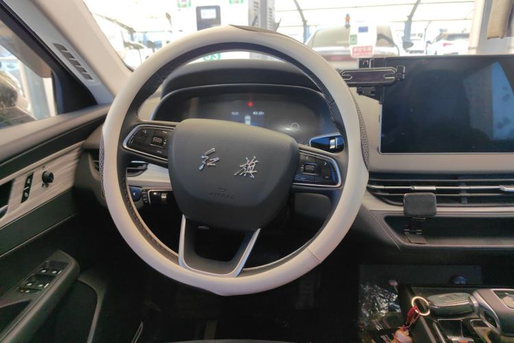 Used Hongqi E-QM5 2023 620km PLUS
