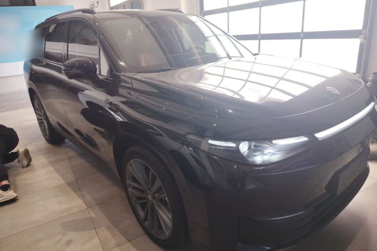 Used Leapmotor C16 2024 Pure Electric 520 Deluxe Edition Front Right 45 Deg