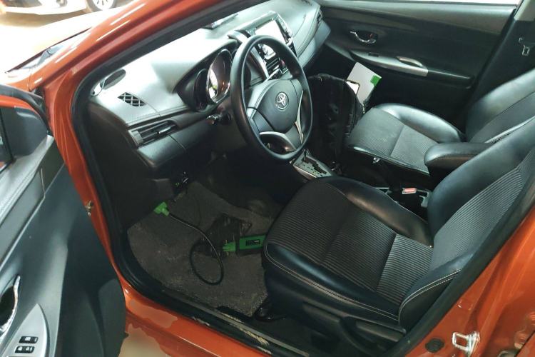 Used Toyota YARiS L Zhi Xuan 2015 1.5G Automatic Orange Limited Edition Driver Seat