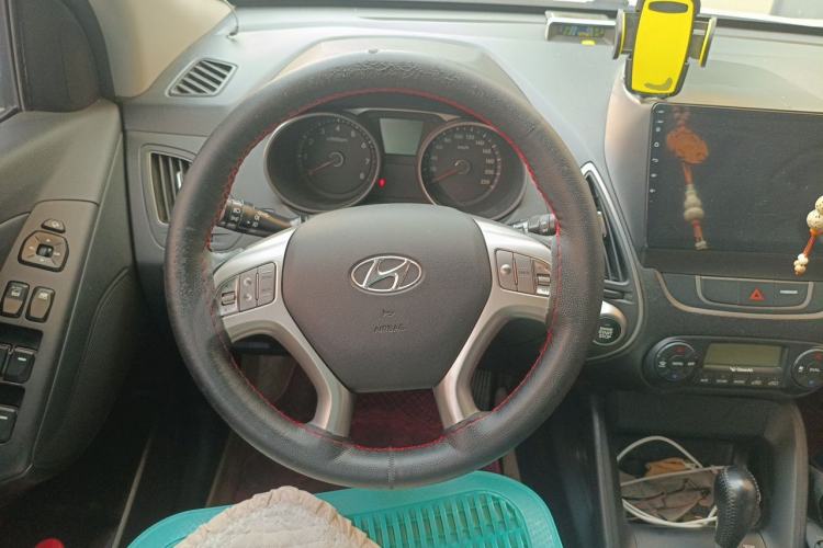 Used Hyundai ix35 2015 2.0L Automatic 2WD Smart Type China IV