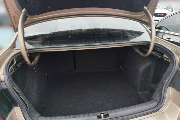 Used Volkswagen Bora 2014 1.6L Automatic Comfort Model Trunk