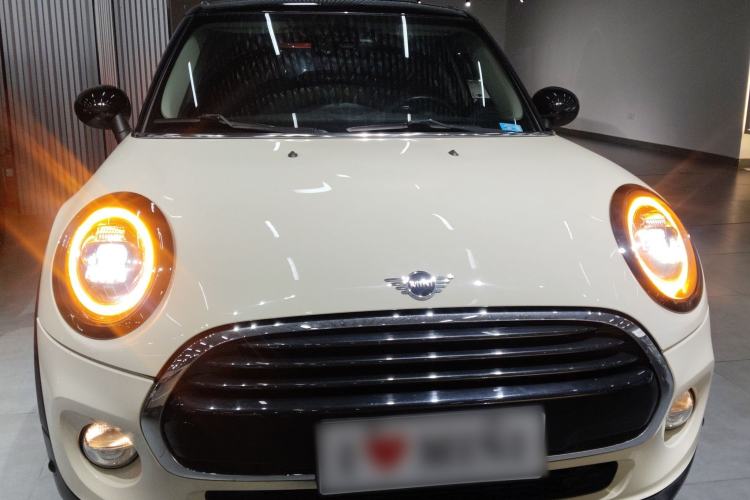 Used MINI 2018 1.5T COOPER Classic Edition Five-Door Version
