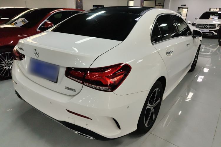 Used Mercedes-Benz A-Class 2022 Revised Version A 200 L Sport Sedan Fashionable Style Rear Right 45 Deg