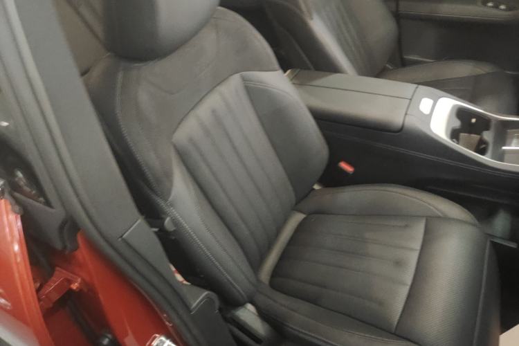 Used ONVO L60 2024 60 kWh All-Wheel Drive