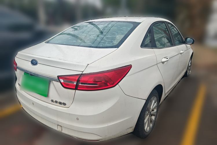 Used Ford Escort 2015 1.5L Automatic Fashion Model
