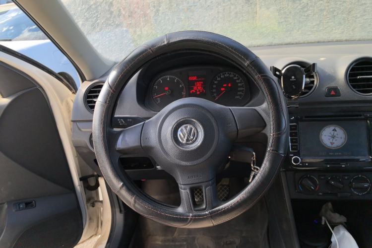 Used Volkswagen Jetta 2015 Value Edition 1.6L Manual Fashionable Style
