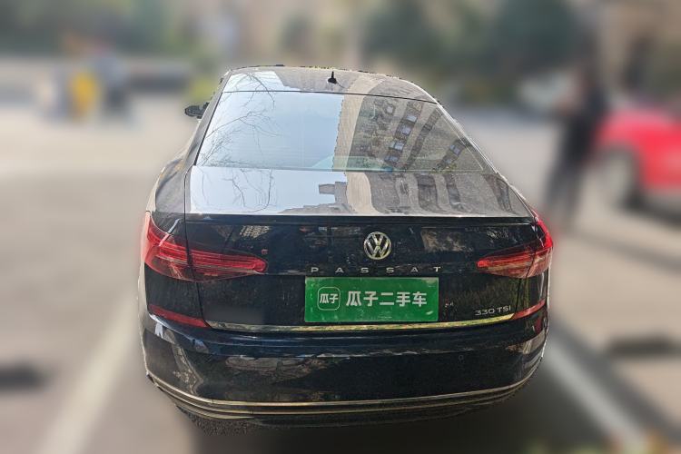 Used Volkswagen Passat 2019 330TSI Luxury Edition China VI Standard
