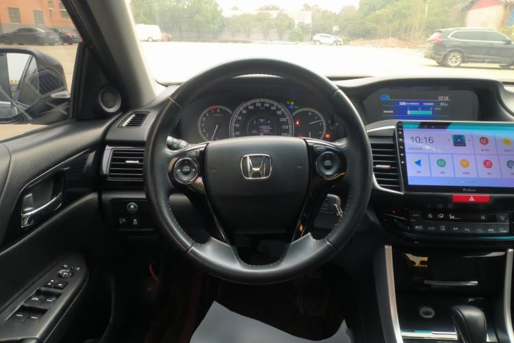 Used Honda Accord 2016 2.0L Luxury Edition
