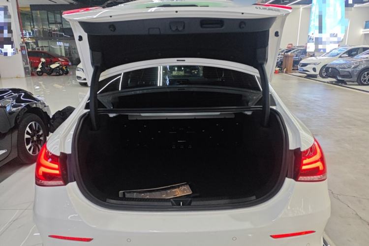 Used Mercedes-Benz A-Class 2021 A 200 L Sport Sedan Fashion Model