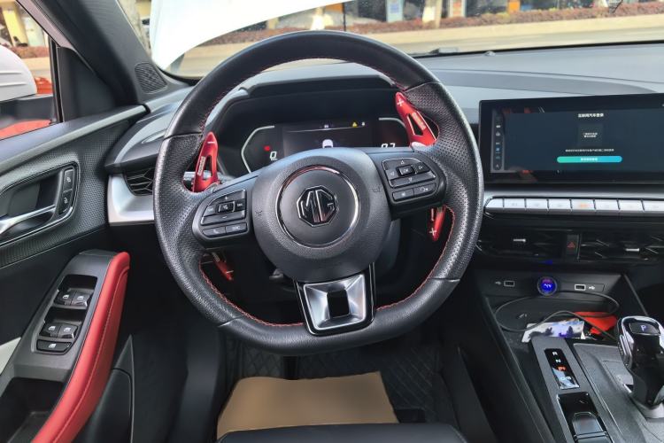 Used MG 5 2021 300TGI DCT Elegant Luxury Edition
