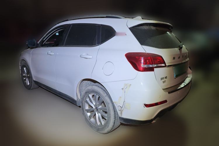 Used Haval H2 2016 Red Label 1.5T Manual Two-Wheel Drive Elite Model
