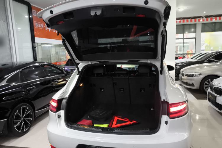 Used Porsche Macan 2021 Macan 2.0T
