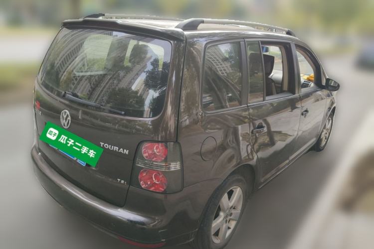 Used Volkswagen Touran 2013 1.4T Manual Fashion Edition 5 Seats Rear Right 45 Deg