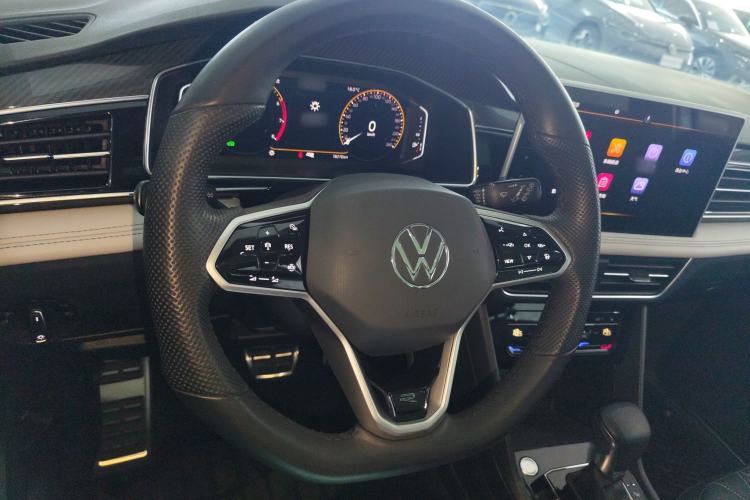 Used Volkswagen Tiguan L 2022 330TSI Automatic Two-Wheel Drive R-Line Enhanced Edition