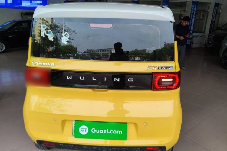 Used Wuling Hongguang MINIEV 2021 Macaron Premium Model – Lithium-NMC