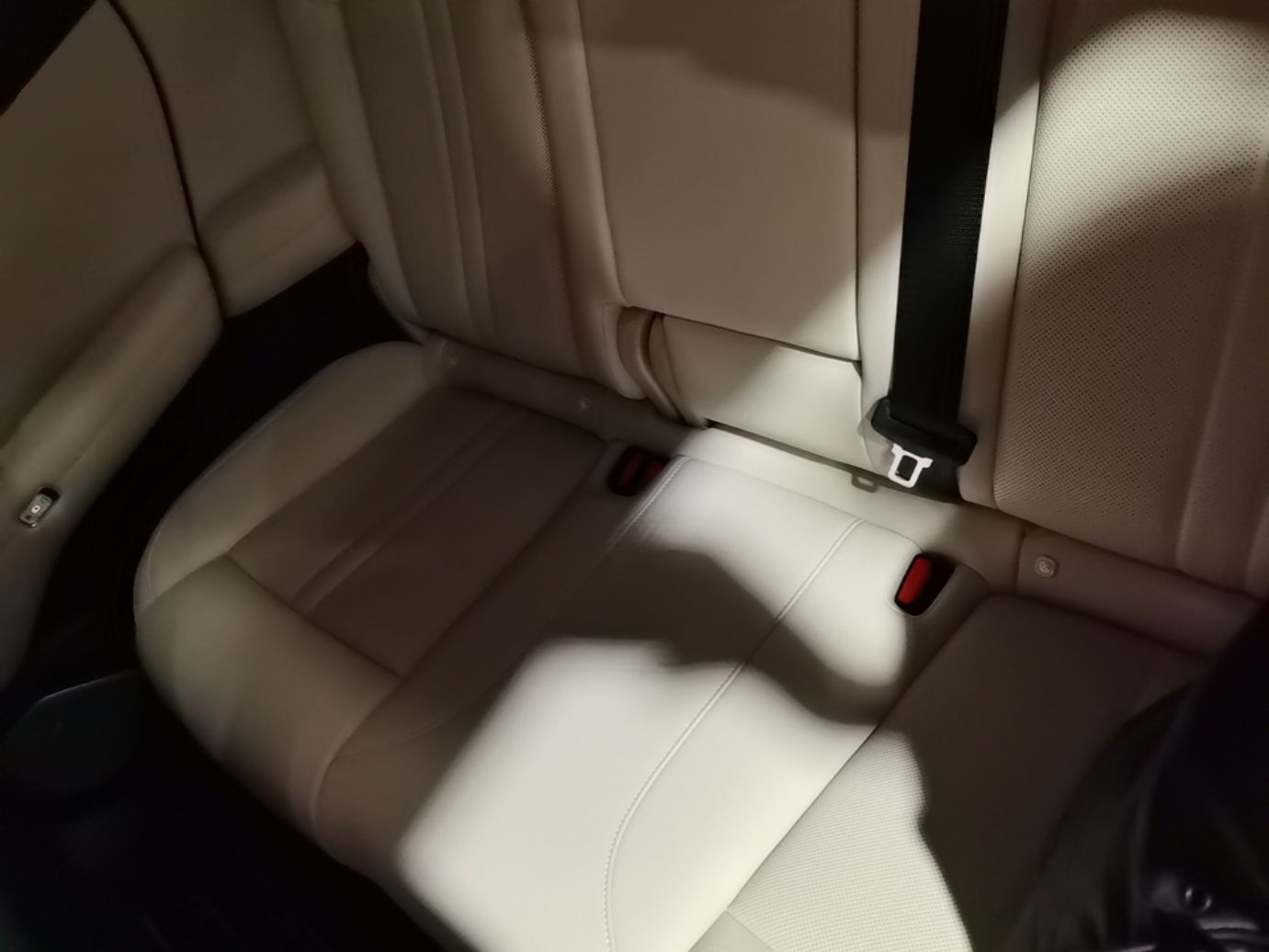 Xiaomi Auto YU7 2025 Ultra-Long Range Rear-Wheel Drive Version — снимка 20