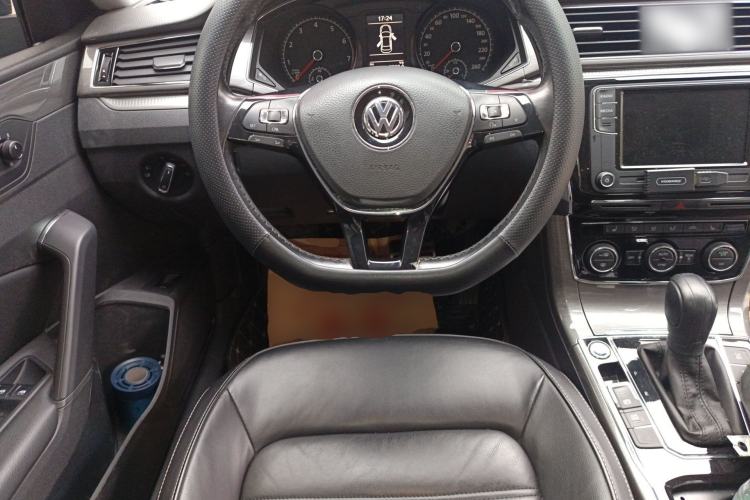 Used Volkswagen Passat 2017 330TSI DSG Luxury Edition