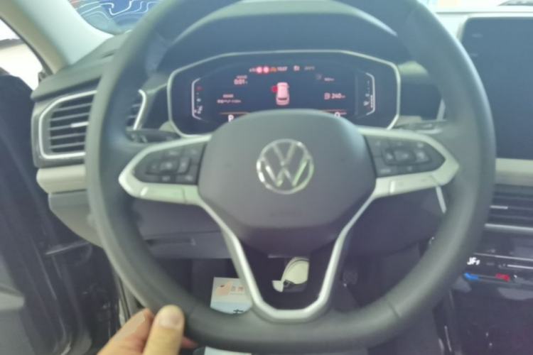 Used Volkswagen Tayron 2023 300TSI Two-Wheel-Drive Luxury Plus Advanced Edition Steering Wheel