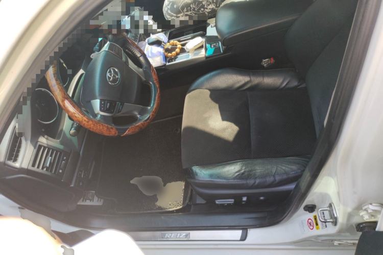 Used Toyota Reiz 2012 2.5V Fengdu Elite Stylish Edition