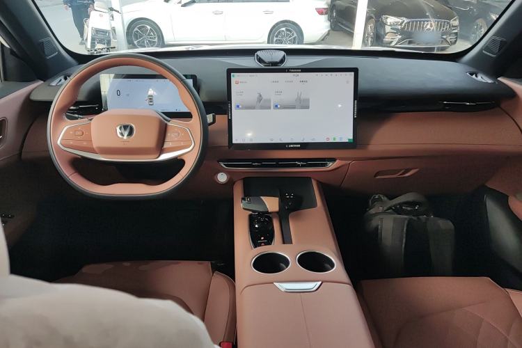 Used Changan UNI-Z New Energy 2024 Blue Whale Smart Electric iDD 125km Beyond Edition
