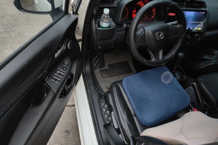 Used Honda Fit 2014 1.5L LX CVT Comfort Model Driver Seat