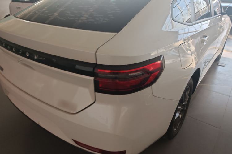 Used Baojun RC-5 2020 1.5L Manual Zhiyao Elite Edition