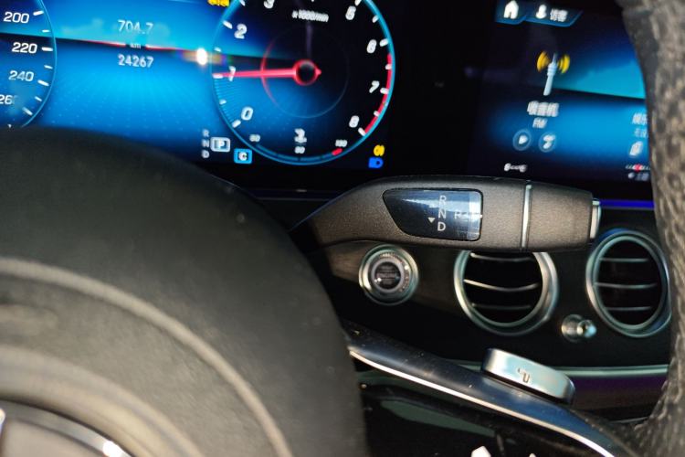 Used Mercedes-Benz E-Class 2022 Revised Version E 300 L Sporty and Stylish Edition
